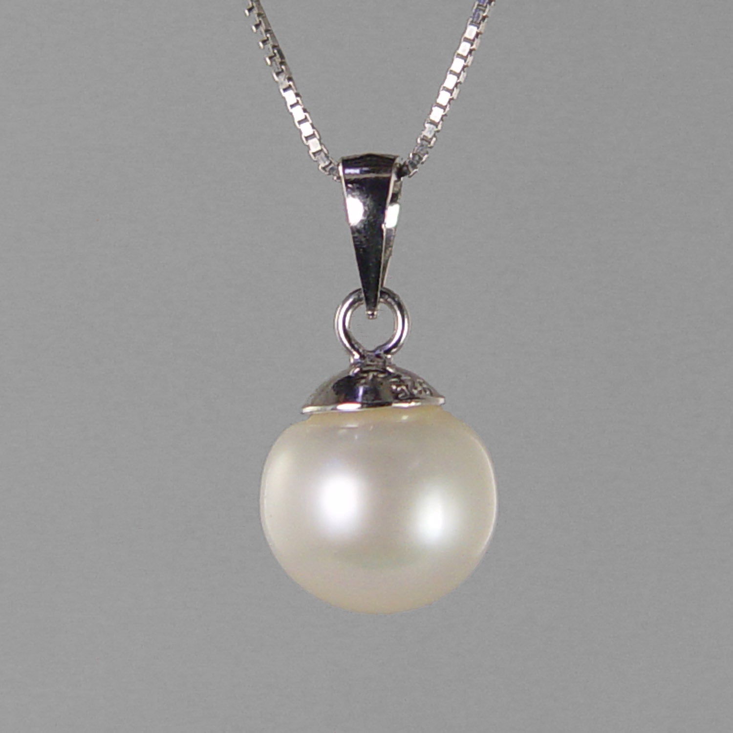 Pearl 6 ct 9.5 mm Round Freshwater Pearl With Sterling Silver Bail Pendant