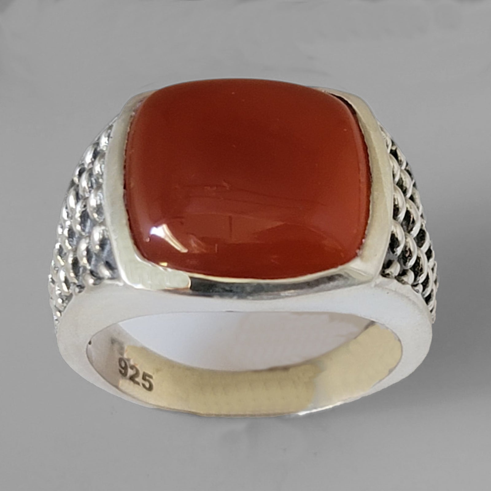 Carnelian astrological ring for Mars