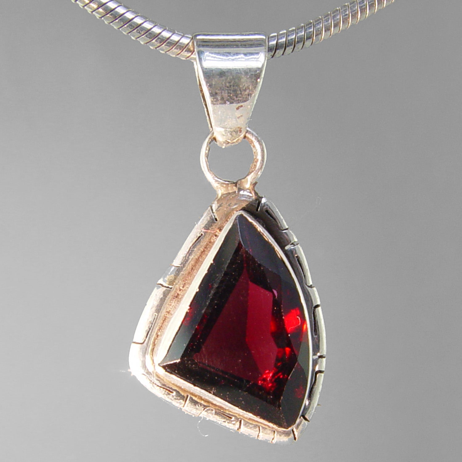 Garnet 5 ct Faceted Sterling Silver Pendant