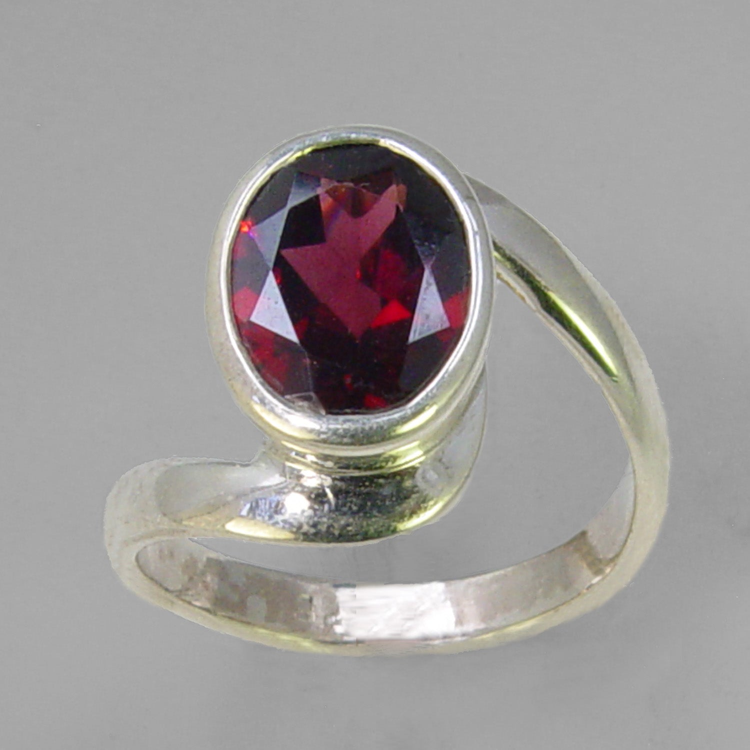 Garnet 3.2 ct Oval Sterling Silver Ring, Size 6.25