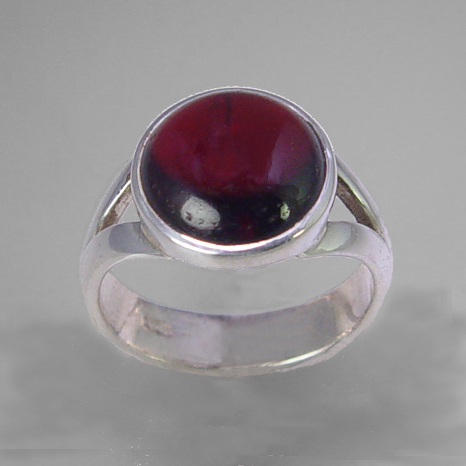Garnet 4.6 ct Round Cab Sterling Silver Ring, Size 7