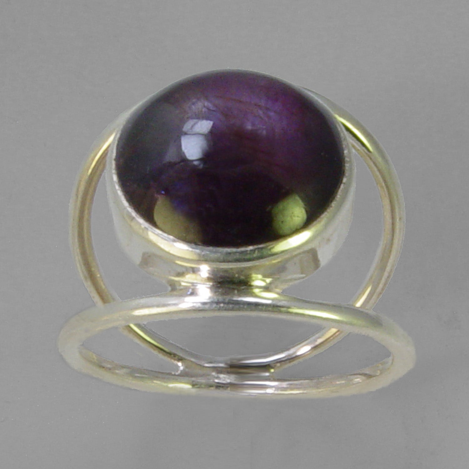 Ruby 10.5 ct Round Cab Sterling Silver Ring, Size 7