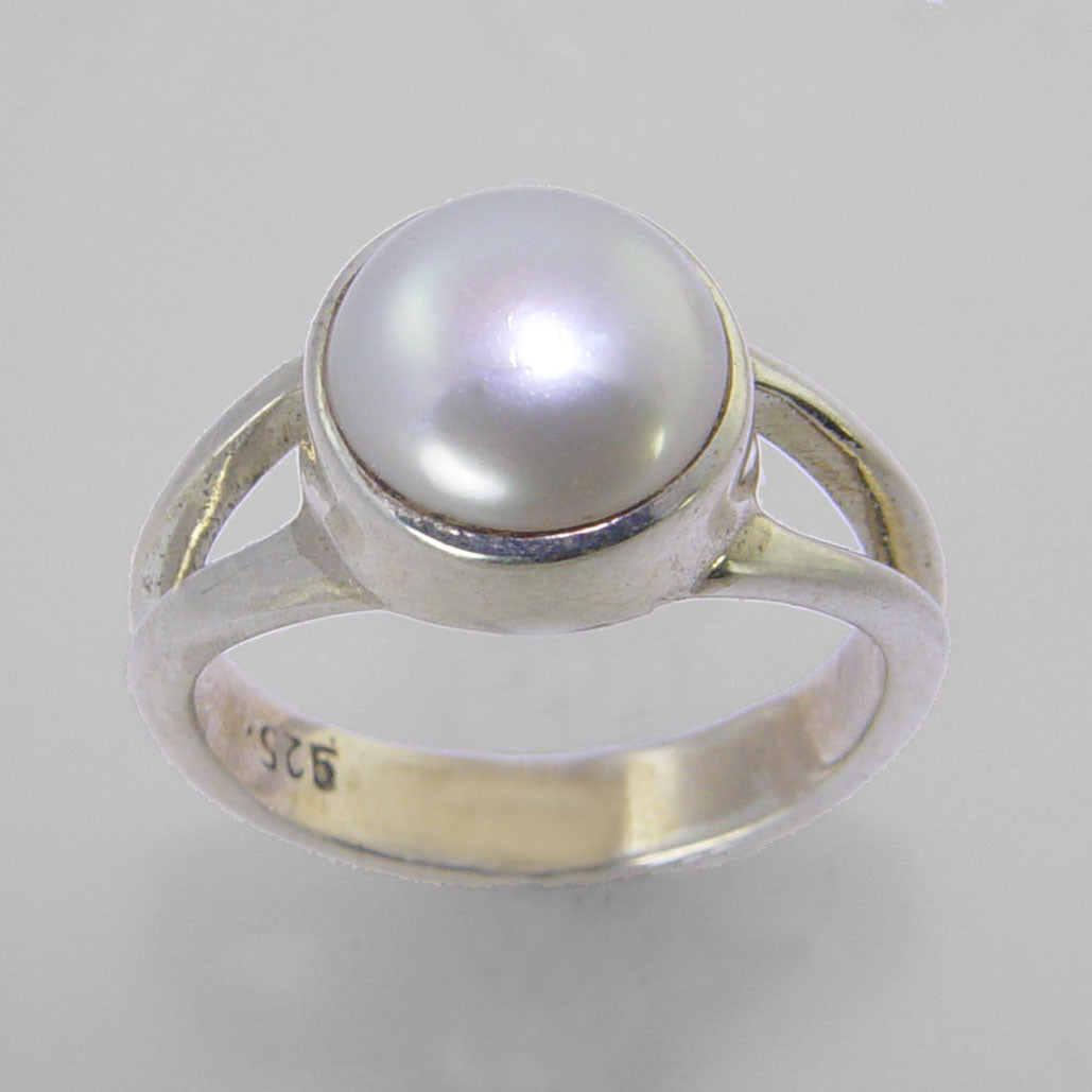 Pearl 3.75 ct Freshwater Pearl Bezel Set Sterling Silver Split Shank Band Ring, Size 6