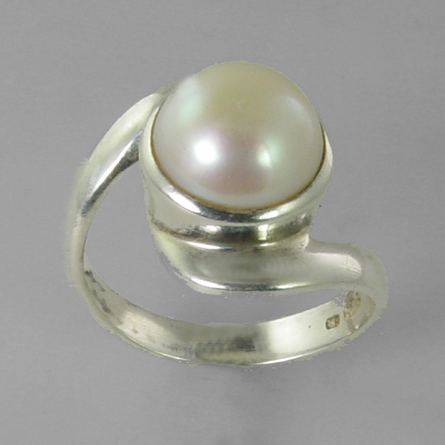 Pearl 5 ct Freshwater Pearl Bezel Bypass Set Sterling Silver Ring, Size 8.5