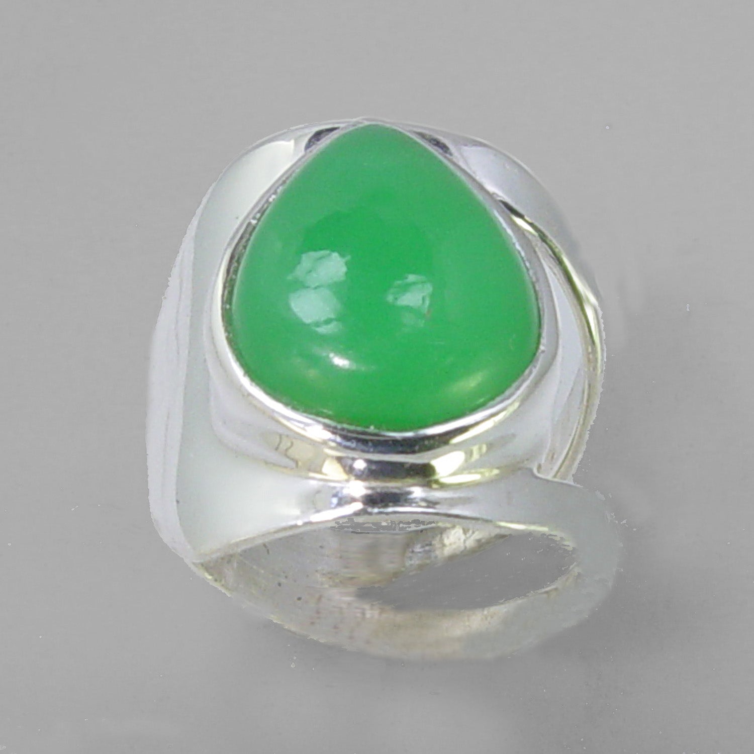 Chrysoprase 9 ct Pear Cab Bezel Set Sterling Silver Ring, Size 6.5,adj