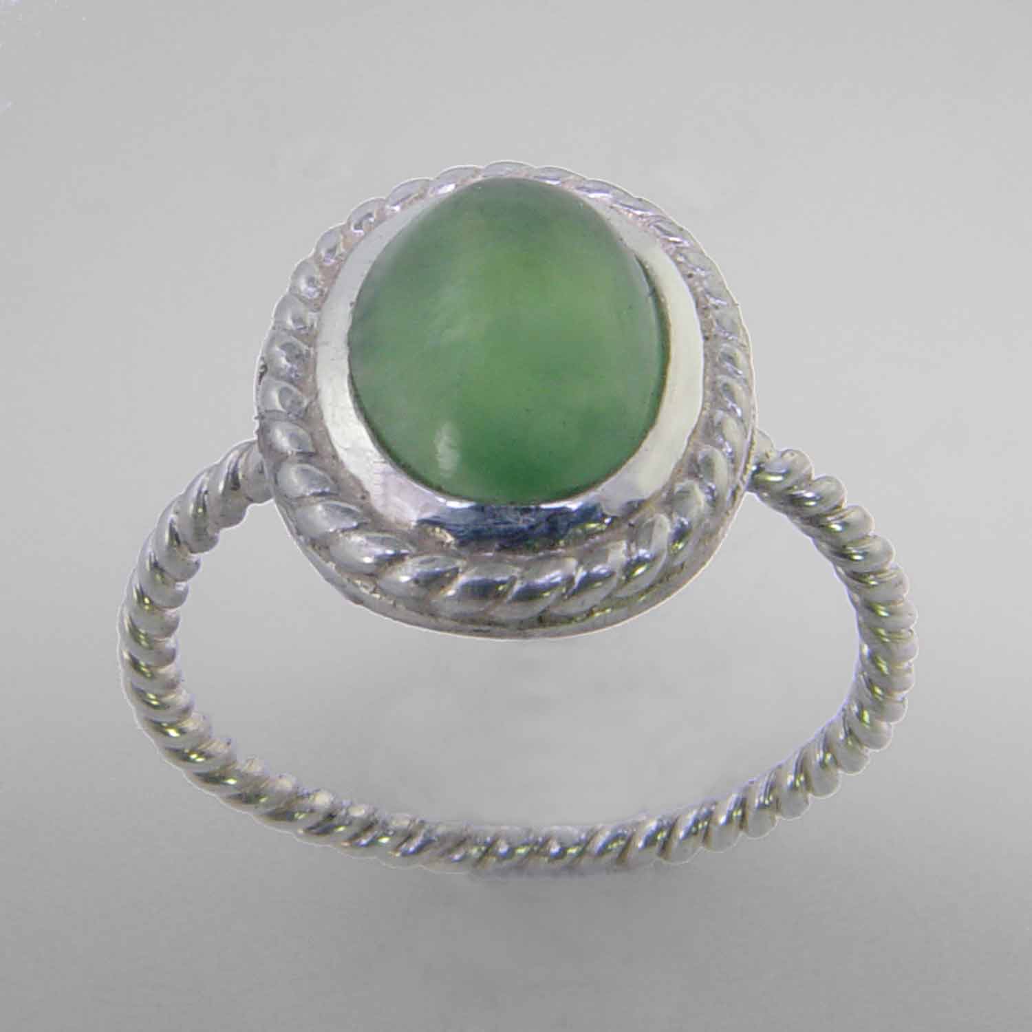 Jade 2.8 ct Oval Cab Twist Bezel Set Sterling Silver Twist Shank Ring, Size 7