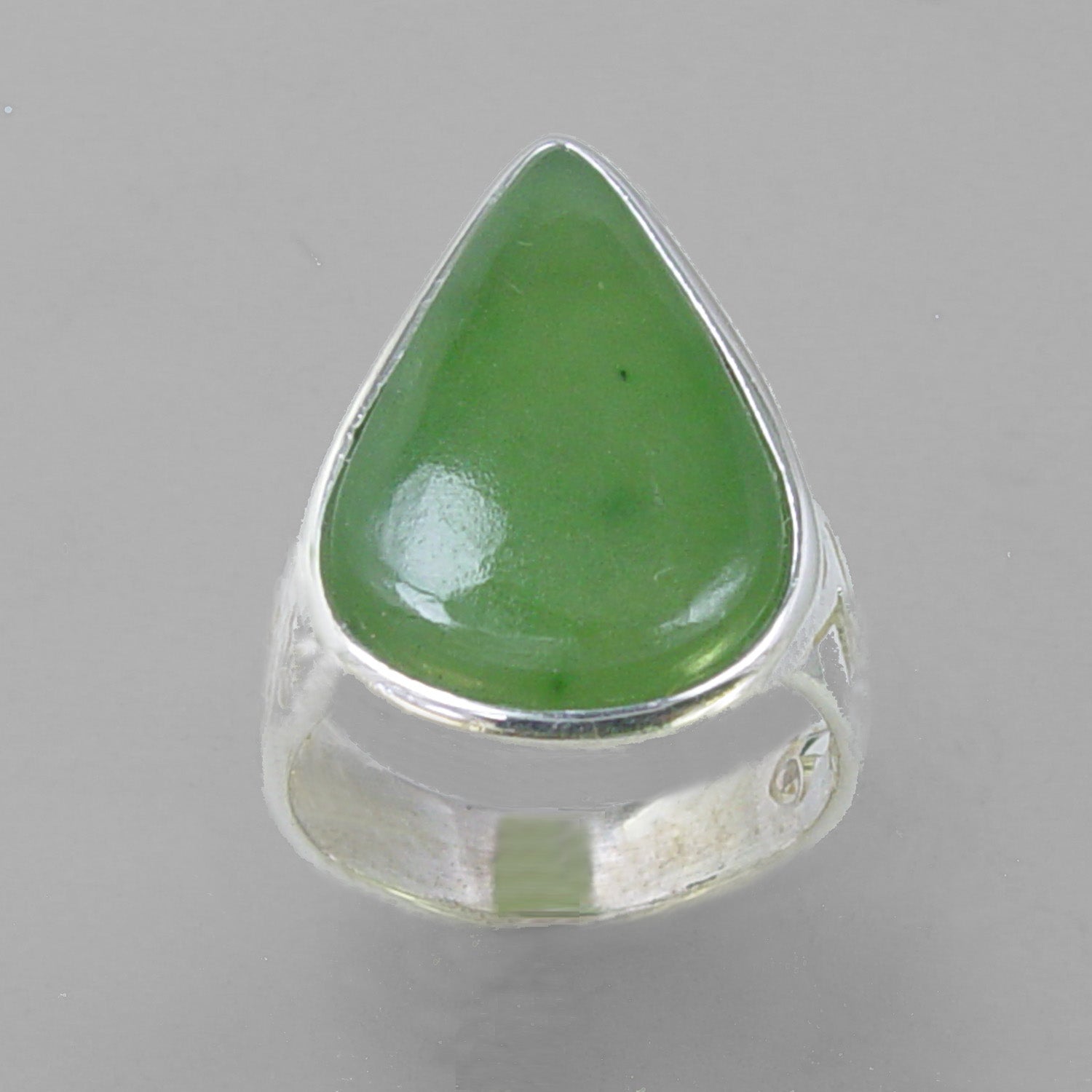 Jade 12 ct Pear Cab Bezel Set Sterling Silver Fancy Shank Ring, Size 6.75