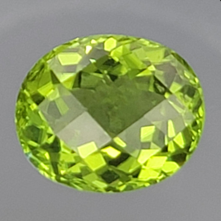Peridot 4.69 ct