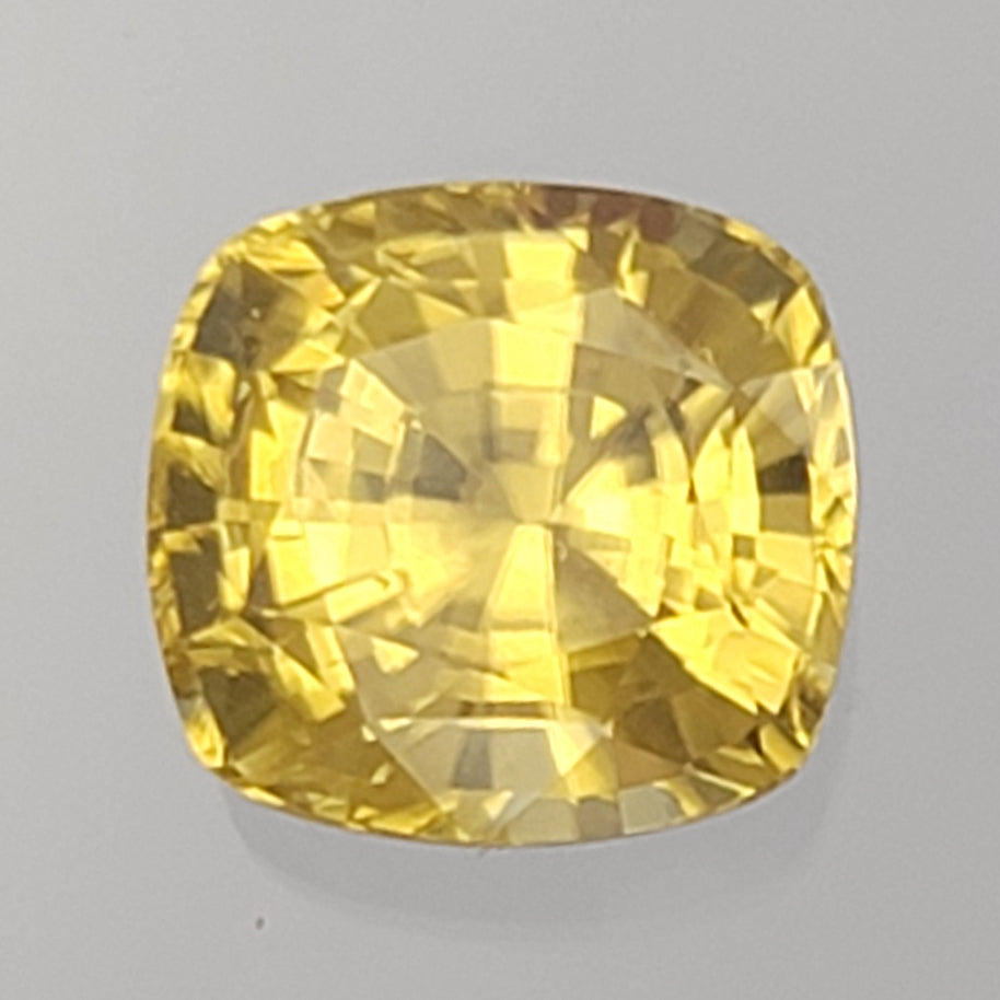 Yellow Zircon 6. 35 ct