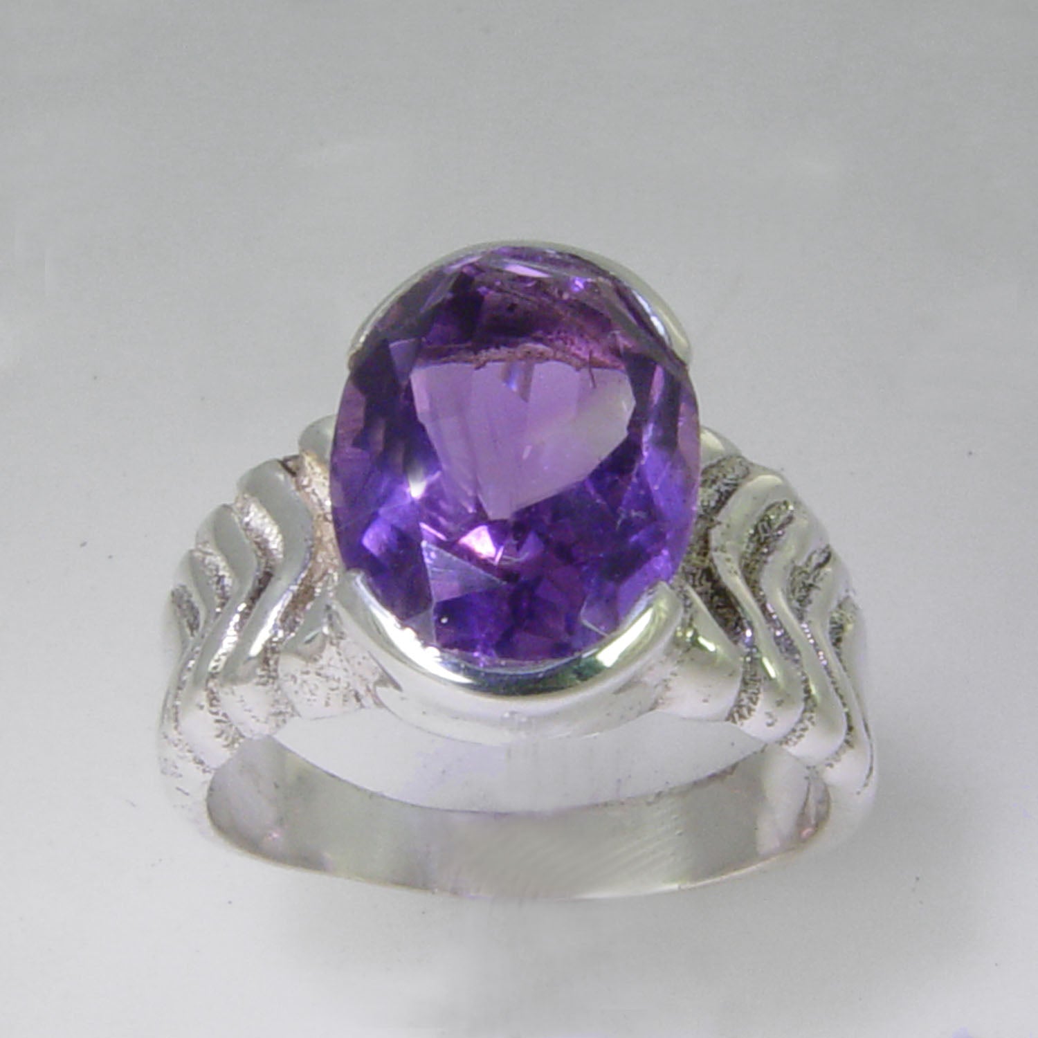 Amethyst 5 ct Oval Half Bezel Sterling Silver Moon Shank Ring, Size 8.25