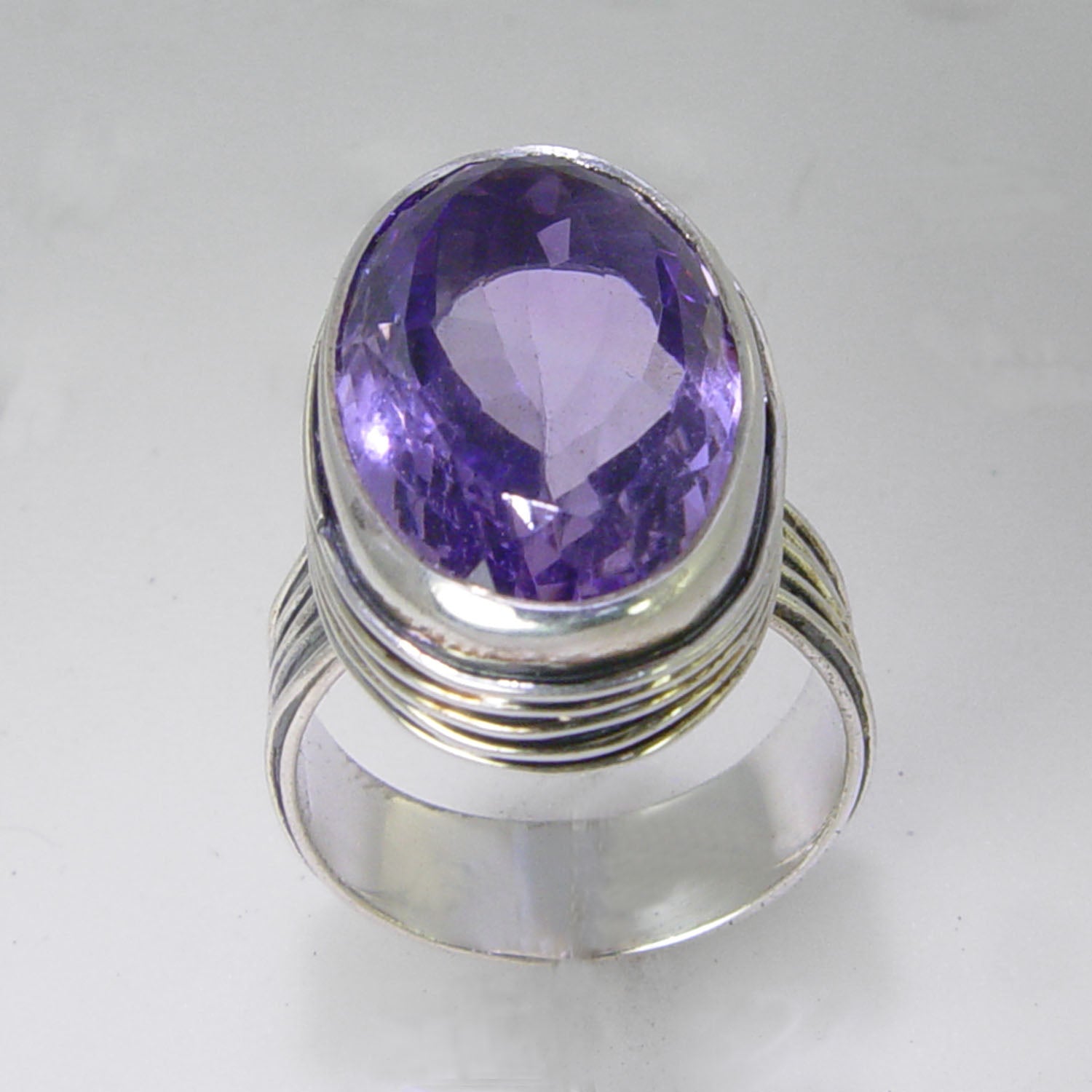 Amethyst 16 ct Oval Wavy Wire Bezel Set Sterling Silver Ring, Size 7